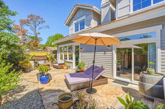 214 Ranch Ct, Novato, CA 94945