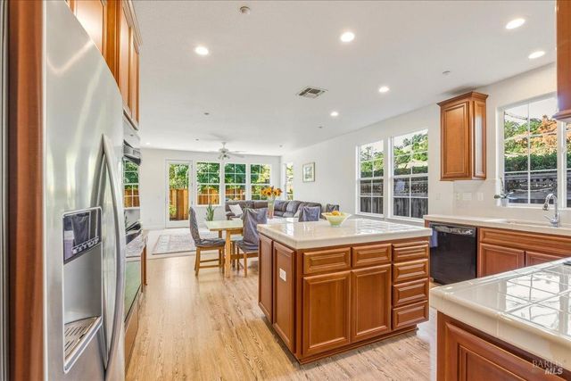 214 Ranch Ct, Novato, CA 94945