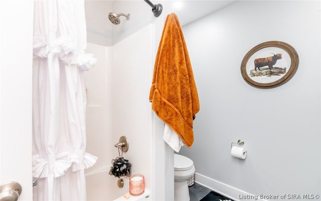 1422 E Elm Street, New Albany, IN 47150