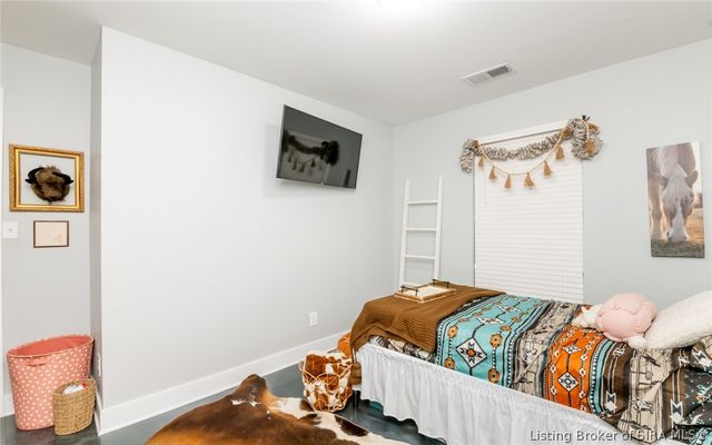 1422 E Elm Street, New Albany, IN 47150