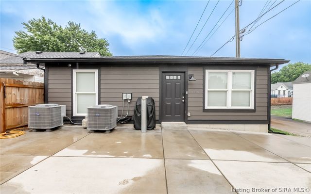 1422 E Elm Street, New Albany, IN 47150