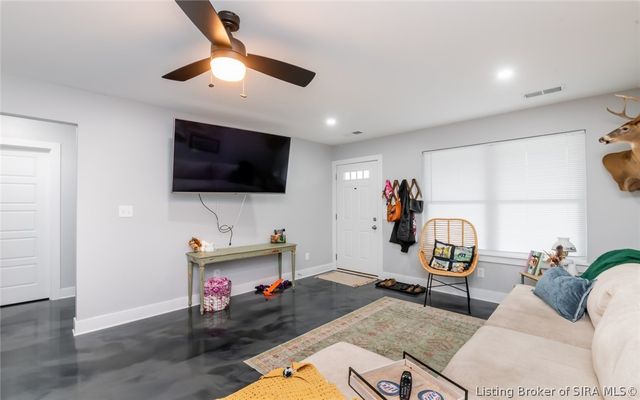 1422 E Elm Street, New Albany, IN 47150