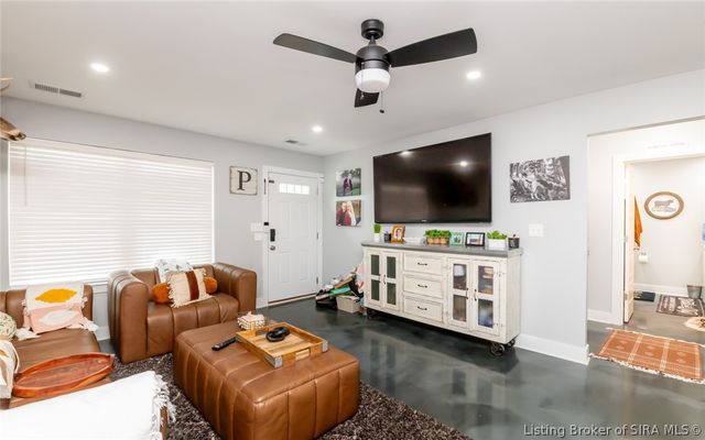 1422 E Elm Street, New Albany, IN 47150