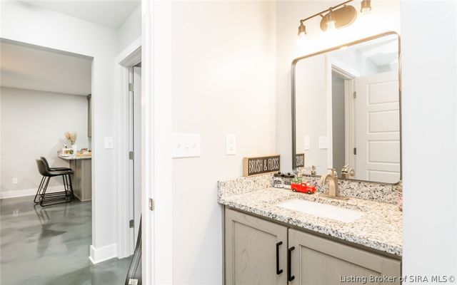 1422 E Elm Street, New Albany, IN 47150