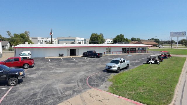 5717 Airport Freeway, Haltom City, TX 76117