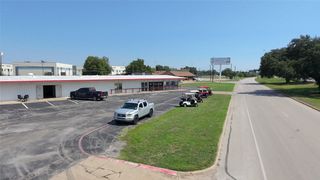 5717 Airport Freeway, Haltom City, TX 76117