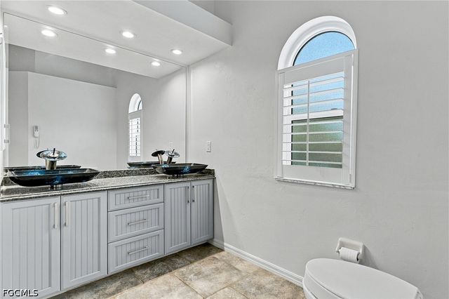 3778 Hidden Acres CIR S, North Fort Myers, FL 33903