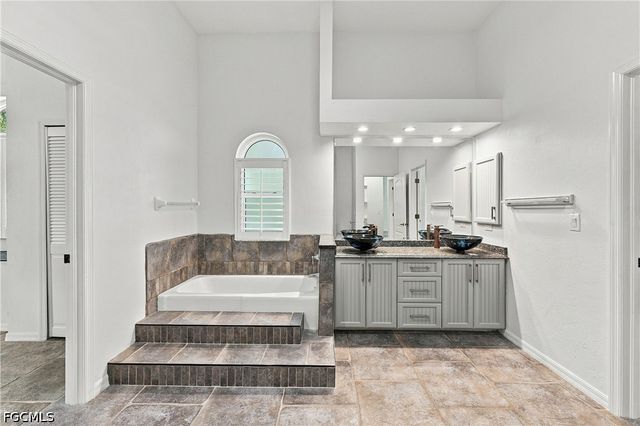 3778 Hidden Acres CIR S, North Fort Myers, FL 33903