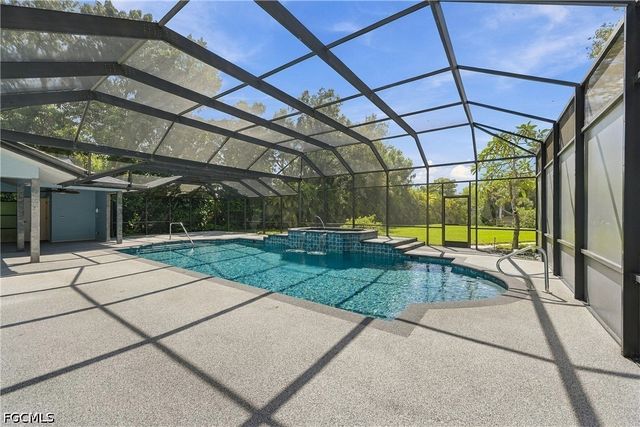 3778 Hidden Acres CIR S, North Fort Myers, FL 33903
