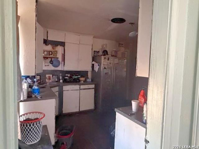 311 Renfro, Devine, TX 78016