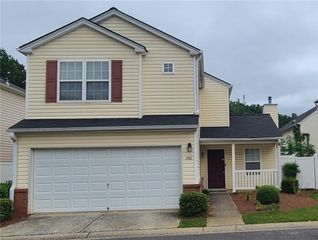 790 Windcroft NW Circle, Acworth, GA 30101