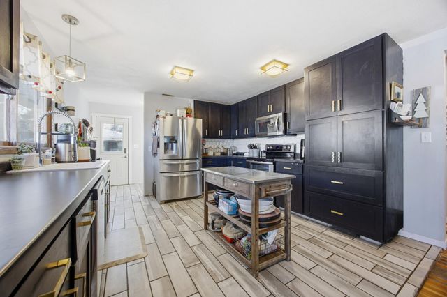 5287 40th Street N, Moorhead, MN 56560