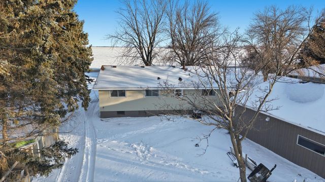 5287 40th Street N, Moorhead, MN 56560