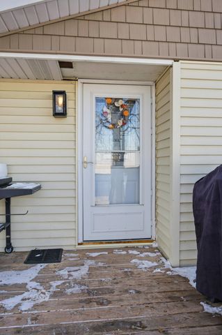 5287 40th Street N, Moorhead, MN 56560