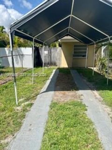 3811 SW 60th Ter Studio, Davie, FL 33314
