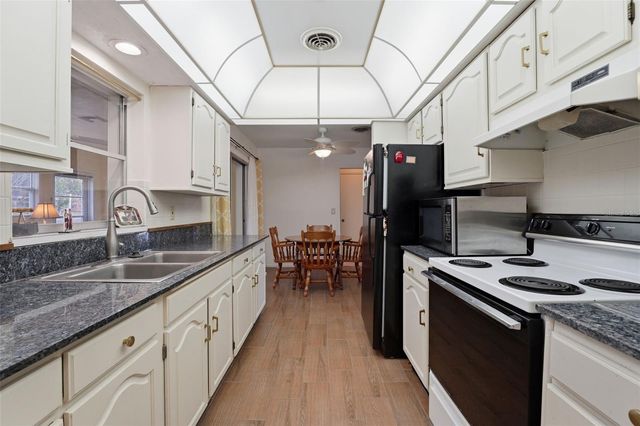 182 ARGUS ROAD, Venice, FL 34293