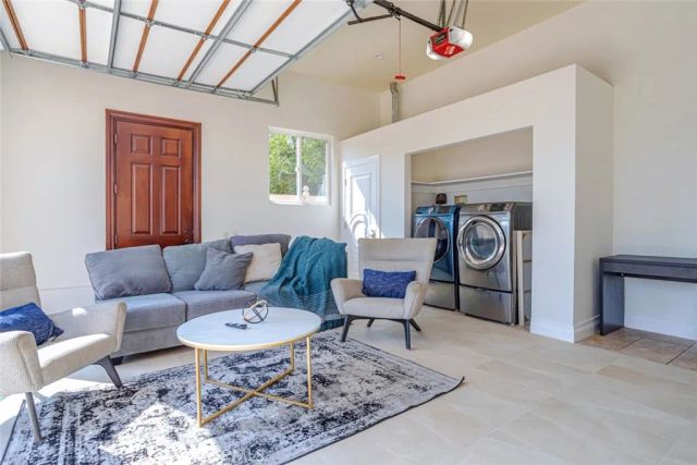 12945 Calvert, Van Nuys, CA 91401