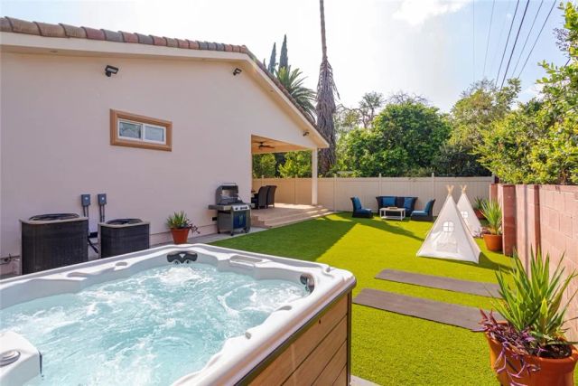 12945 Calvert, Van Nuys, CA 91401