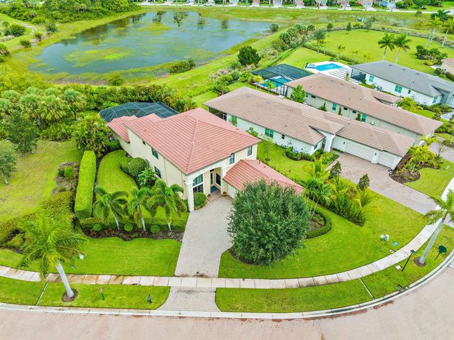 6786 Fox Hollow Drive, West Palm Beach, FL 33412