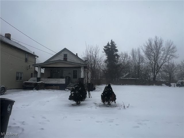 6106 Fleet, Cleveland, OH 44105