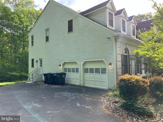 7808 HILL HOUSE CT, Fairfax Station, VA 22039