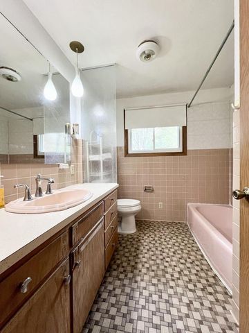 3205 N 10th STREET, Sheboygan, WI 53083