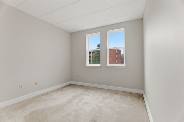 34 Sumner Ave 210, Springfield, MA 01108