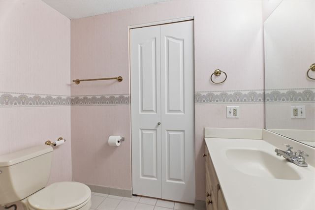 34 Sumner Ave 210, Springfield, MA 01108