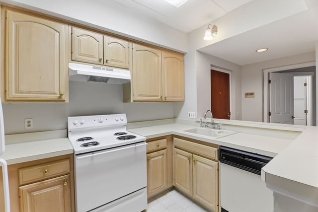 34 Sumner Ave 210, Springfield, MA 01108
