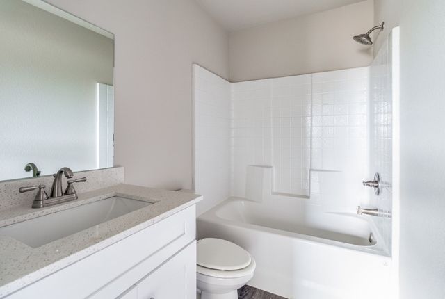 811 W Coffin Street, Denison, TX 75020