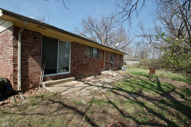 10230 Meadowlark Drive, Indianapolis, IN 46235