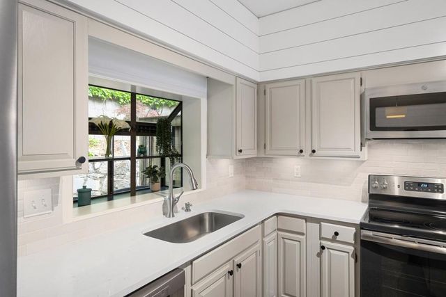 3550 Vinings Ridge Court, Atlanta, GA 30339