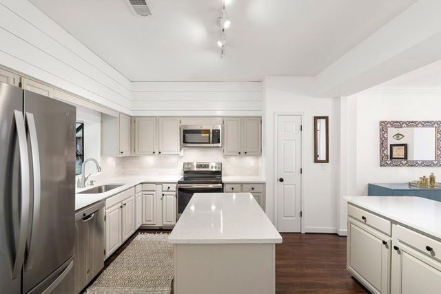 3550 Vinings Ridge Court, Atlanta, GA 30339