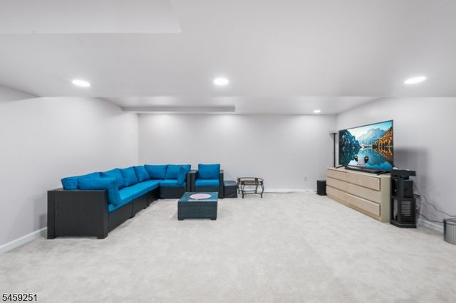 75 Castleton Rd, Montgomery Twp., NJ 08540