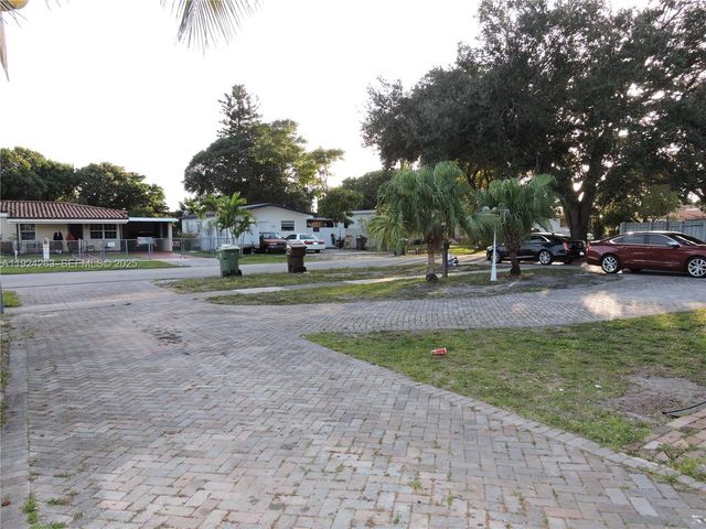 551 E 39th St 1, Hialeah, FL 33013