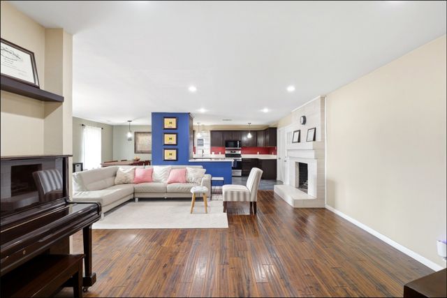 6725 Braeburn Drive, Dallas, TX 75214