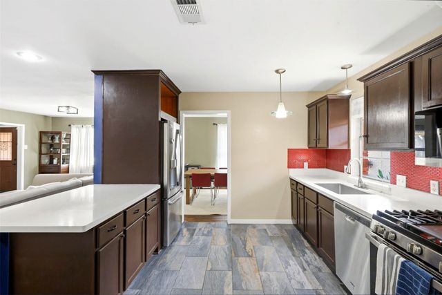 6725 Braeburn Drive, Dallas, TX 75214