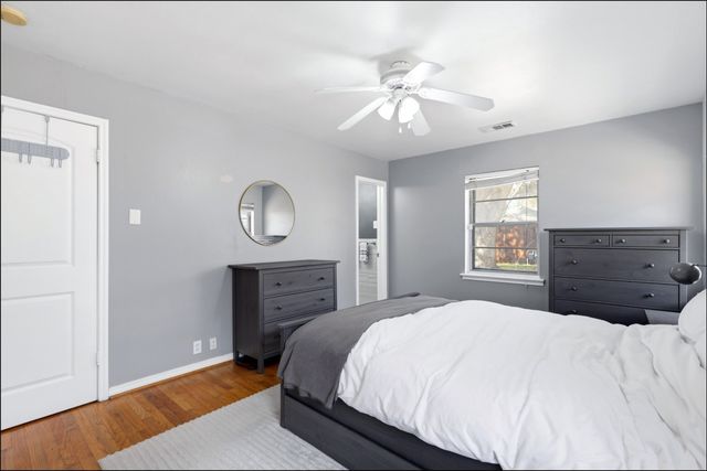 6725 Braeburn Drive, Dallas, TX 75214