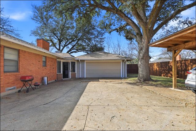 6725 Braeburn Drive, Dallas, TX 75214