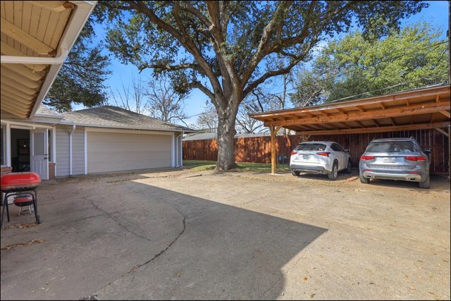 6725 Braeburn Drive, Dallas, TX 75214