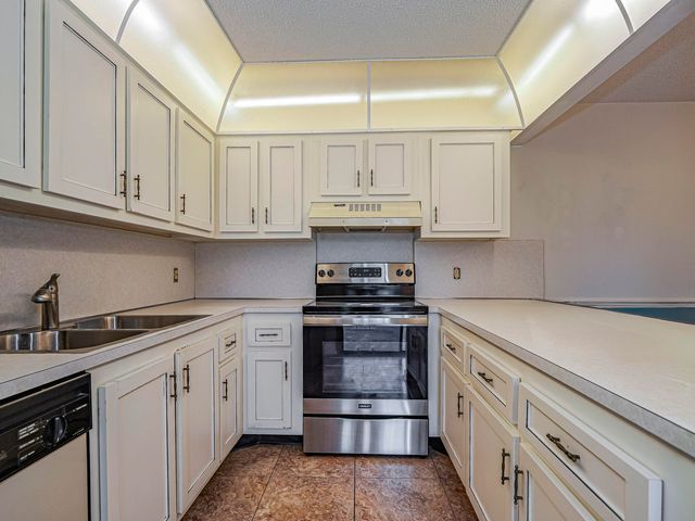 1166 6th Avenue 20a, Vero Beach, FL 32960