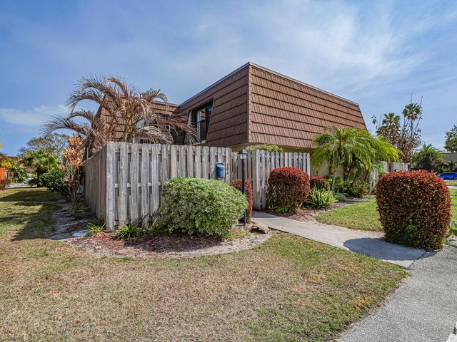 1166 6th Avenue 20a, Vero Beach, FL 32960