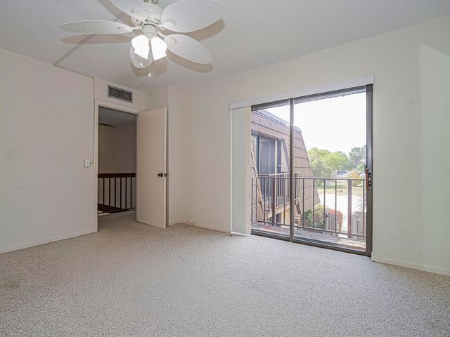 1166 6th Avenue 20a, Vero Beach, FL 32960