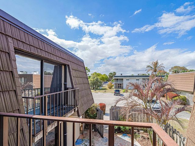 1166 6th Avenue 20a, Vero Beach, FL 32960