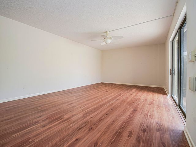 1166 6th Avenue 20a, Vero Beach, FL 32960