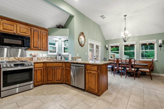 3131 Marion Anderson, Hot Springs, AR 71913