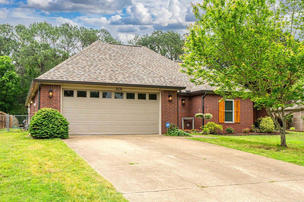 3131 Marion Anderson, Hot Springs, AR 71913