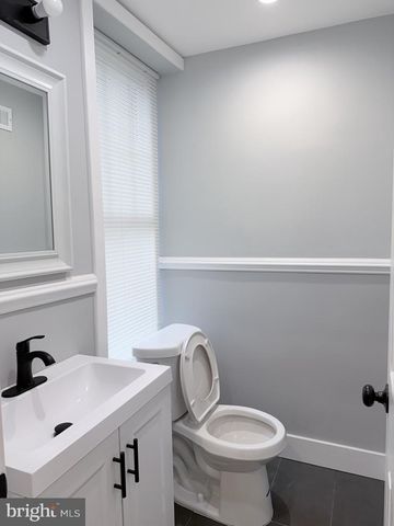 2436 S DARIEN ST, Philadelphia, PA 19148