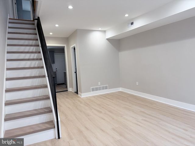 2436 S DARIEN ST, Philadelphia, PA 19148