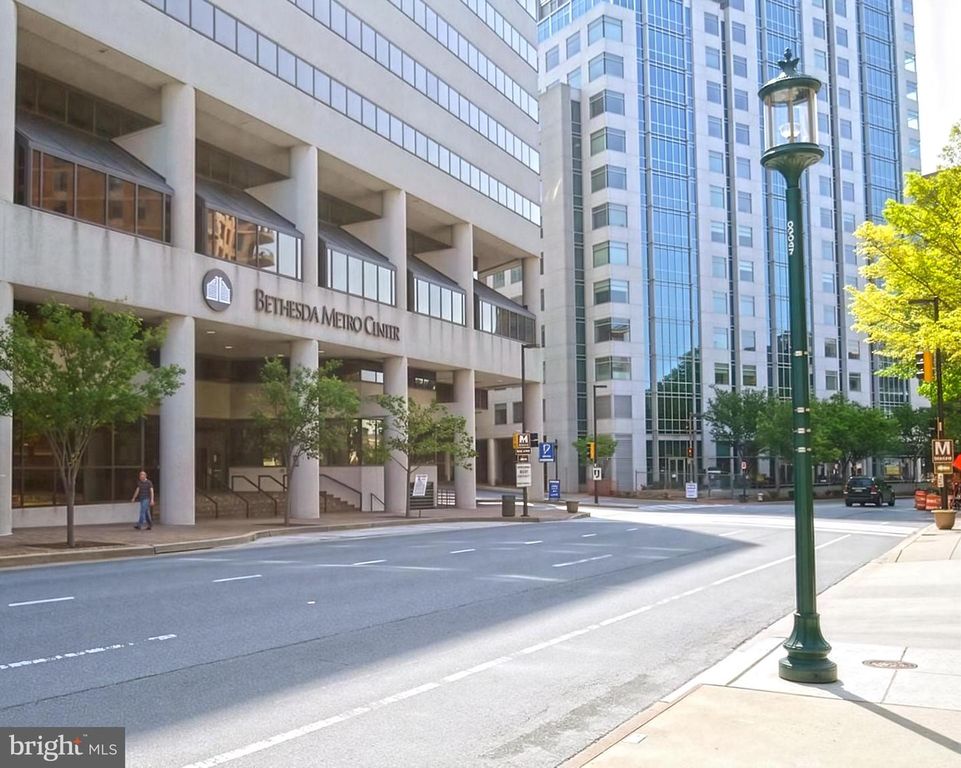 Image 23 of property listing at 4808 MOORLAND LN #701, Bethesda, MD 20814